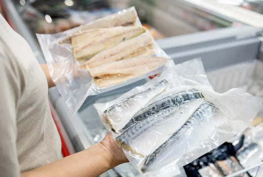 Guía Express: Cómo descongelar pescado (sin arruinar su sabor ni textura)